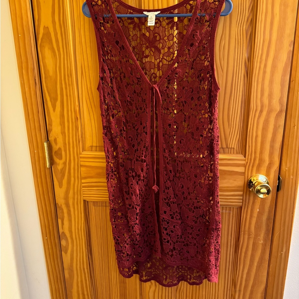 Burgundy Lace Sleeveless cardigan - medium